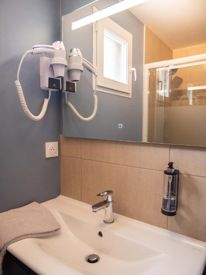 Logis Hotels Le Saint Pierre Moncoutant Dış mekan fotoğraf