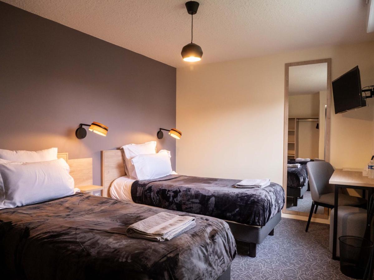 Logis Hotels Le Saint Pierre Moncoutant Dış mekan fotoğraf